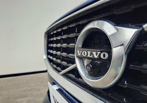 Volvo V60 cena 174900 przebieg: 101968, rok produkcji 2020 z Skoki małe 781